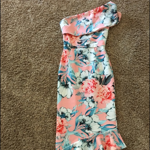 ASOS Dresses & Skirts - ASOS women’s off shoulder floral dress Size 0